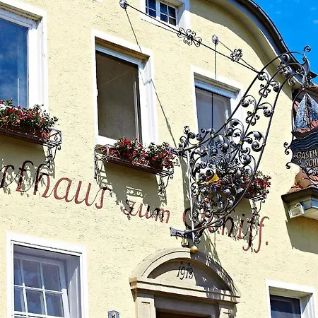 Hotel Schiff 3*